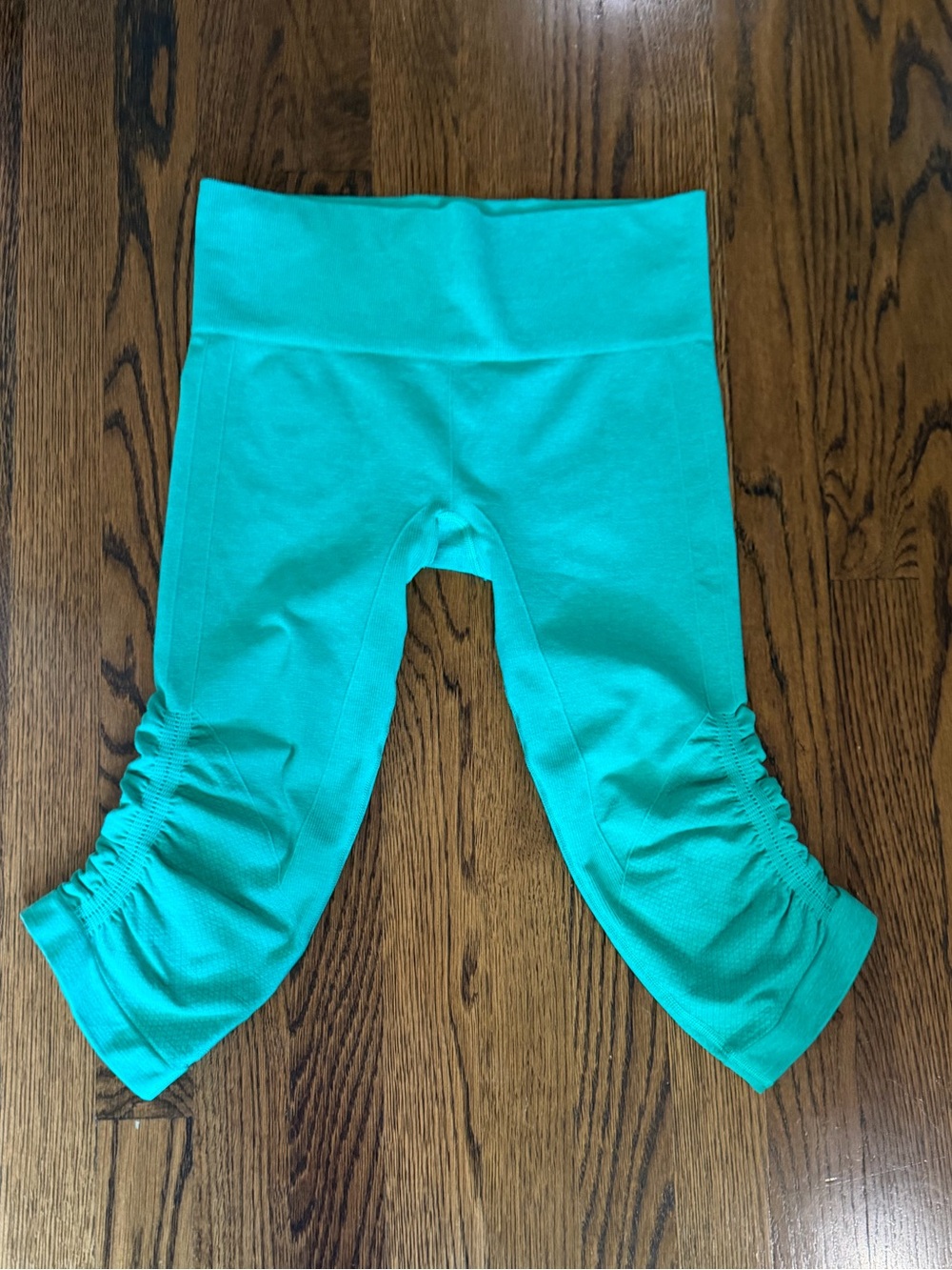 lululemon athletica Green Ruched Capri Leggings